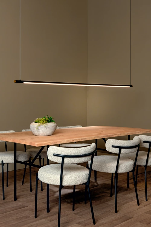 Lucide MARNIK - Suspension - Ø 2,5 cm - LED Dim. - CCT - 1x24W 2700K/4000K - Détecteur à balayage manuel - Noir | Premium - ambiance 1